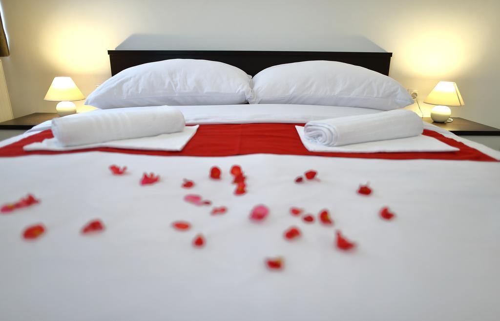 Hôtel Sobe Oliva à Zagreb Extérieur photo